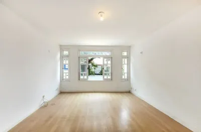 Excelente sobrado na alto de pinheiros  com 3 quartos