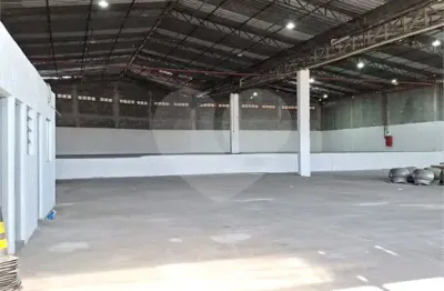 Galpão com 1350m² vão livre para locação na vila rosália - guarulhos