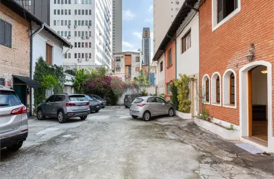 Charmosa casa de vila com vaga de garagem  á venda no melhor do jardim américa