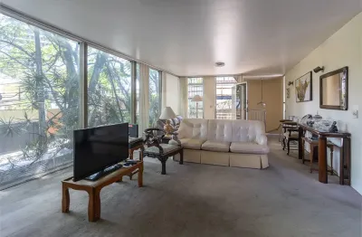 Casa térrea à venda no alto de pinheiros - com vista para praça