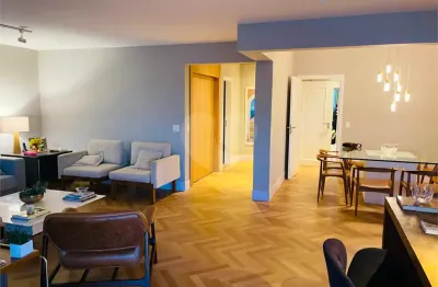Apartamento com 3 quartos à venda na Rua Pascal, 600, Campo Belo, São Paulo