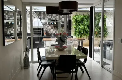 Casa em condominio com 4 quartos  3 suites  4 vagas  piscina privativa