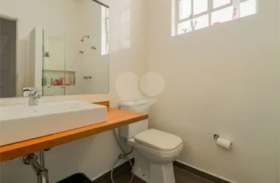 Casa em condomínio fechado com 3 quartos à venda na Rua Dona Germaine Burchard, 585, Água Branca, São Paulo