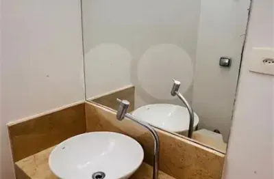 Apartamento com 3 quartos à venda na Rua Pamplona, 968, Jardim Paulista, São Paulo