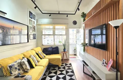 Apartamento a venda com 2 dormitórios 2 banheiros e sacada no gonzaga santos - sp