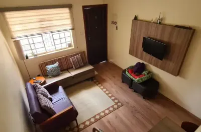 Sobrado em santana,3 dormitórios,2 vagas, quintal com churrasqueira.