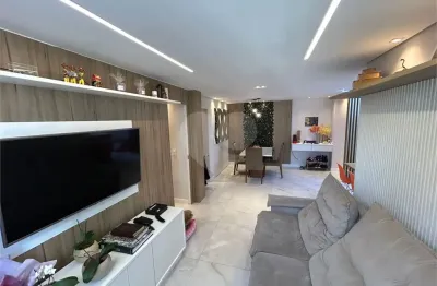 Apartamento Reformado com 98m² 3 DORMITÓRIOS e 2 Vagas – SANTANA