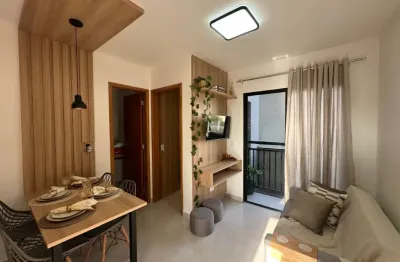 Casa duplex com varanda, 1 suíte, 1 banheiro social, sala, cozinha sem vaga