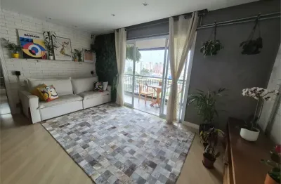 Impecável Porteira Fechada – 3 Dorms, Suíte e Varanda no Vivaz Santana