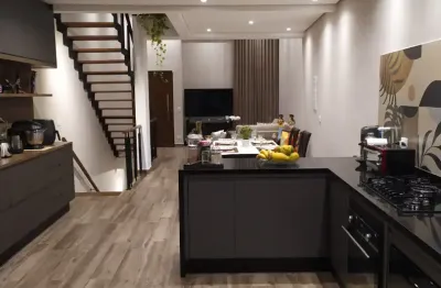 Casa bairro jardim são paulo próximo a estação do metrô uma rua tranquila