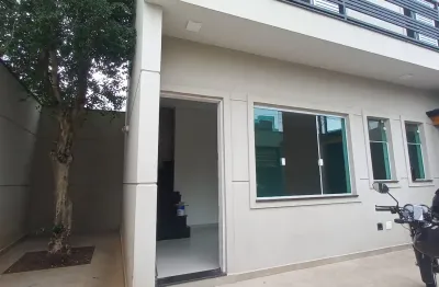 Sobrado para locação santa teresinha 2 suítes 2 vagas rua tranquila