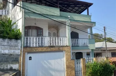 Sobrado à venda - 3 quartos - 1 suíte - 3 vagas - horto florestal