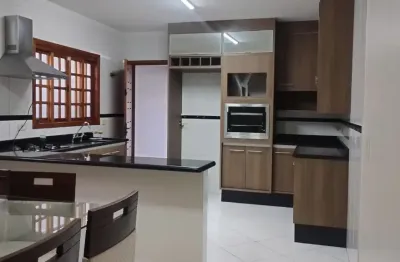 Sobrado parque continental, 3 dormitórios sende 1 suíte master 4 vagas