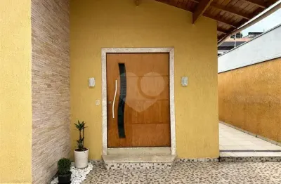 Casa térrea excelente oportunidade - 4 suítes, 6 banheiros - 250m² - tremembé/jd virginia bianca