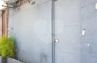 Casa comercial com 9 salas para alugar na Rua Voluntários da Pátria, Santana, São Paulo