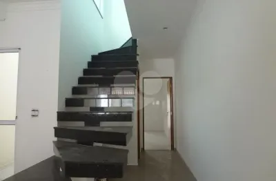 Casa com 3 quartos à venda na Rua Luís Cardamone, Vila Romero, São Paulo