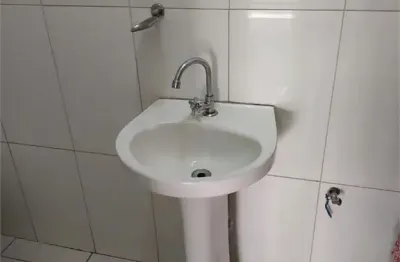 Casa comercial para alugar na Rua do Triunfo, Santa Ifigênia, São Paulo
