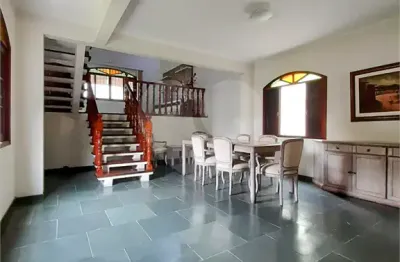Casa com 3 quartos à venda na Avenida Senador José Ermírio de Moraes, Tremembé, São Paulo