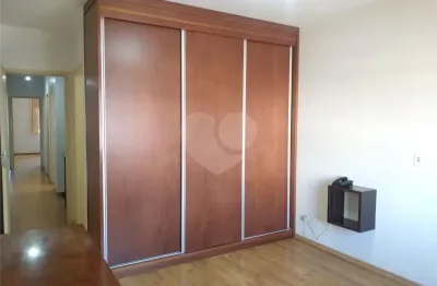 Excelente sobrado próximo  ao jardim frança com 3 quartos 1 suite 2 vagas