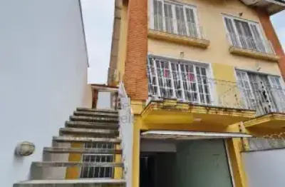 Lindo sobrado à venda no jardim frança bairro nobre e seguro sobrado com 3 suítes  5 vagas copa e cozinha quintal churrasqueira móveis planejados  lareira ótimo imóvel!!!