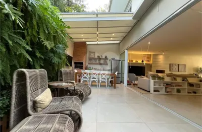 Casa em condomínio fechado com 3 quartos à venda na Rua Francisco Narcizo, Tremembé, São Paulo