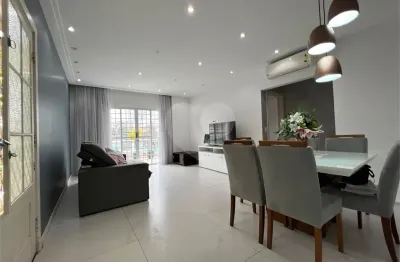 Casa com 2 quartos à venda na Rua Guanapus, Vila Dom Pedro II, São Paulo