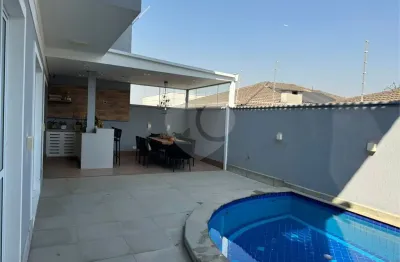 Casa com 3 quartos à venda na Rua Domingos Muniz, Jardim Virgínia Bianca, São Paulo