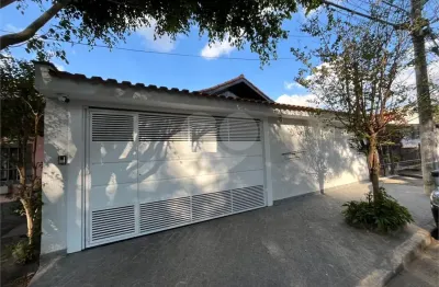 Casa com 3 quartos à venda na Rua Roque Pereira, 106, Vila Irmãos Arnoni, São Paulo