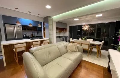 Apartamento impecável – sofisticação, conforto e condomínio clube completo