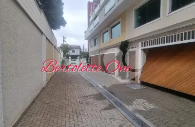 Sobrado locação condomínio fechado água fria 3 dormitórios 1 suíte  4 vagas churrasqueira