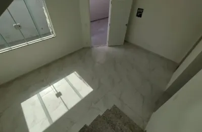 Sobrado novo. condomínio. 5 minutos horto florestal