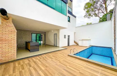 Sobrado alto padrão. bairro tremembé 400m². decorada.  apenas 8 casas.