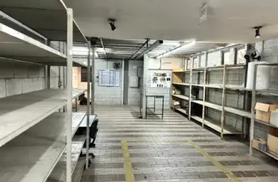 Barracão / Galpão / Depósito com 3 salas para alugar na Rua Augusto Rocha, 24, Vila Romero, São Paulo