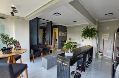 Apartamento à venda com 2 quartos totalmente reformado e porteira fechada no Jardim São Paulo