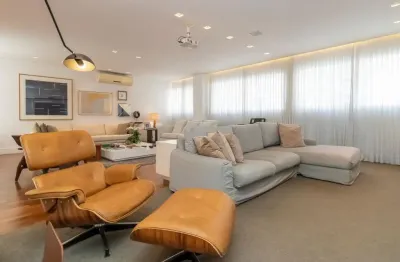 Apartamento de alto padrão à venda nos jardins com 222 m², 3 quartos sendo 1 suíte e 4 banheiros!