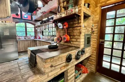 Ótima casa na serra da cantareira 197 m² 4 quartos decorada muita natureza local tranquilo e seguro