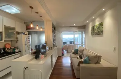 Apartamento com varanda gourmet e vista para a serra da cantareira!