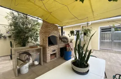 Casa com 3 quartos à venda na Rua Baltazar de Morais, 445, Vila Nivi, São Paulo