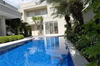 Sobrado para venda com 750m² no condomínio reserva da cantareira.