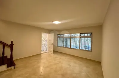 Sobrado à Venda no Tucuruvi | 3 Dormitórios, 2 Suítes, Quintal com Área Gourmet