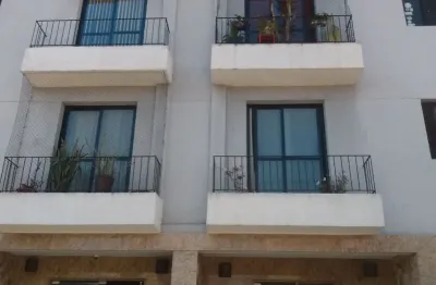 Apartamento vago  com 3 quartos sendo 1 suíte e 2 vagas próximo do metrô