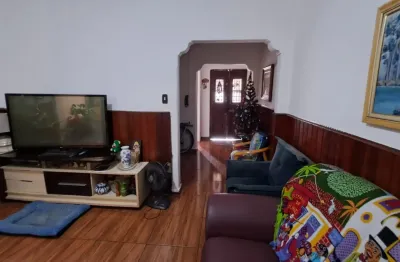 Sobrado à venda | 250 m² | 5 dormitórios (1 suíte) no bom retiro!