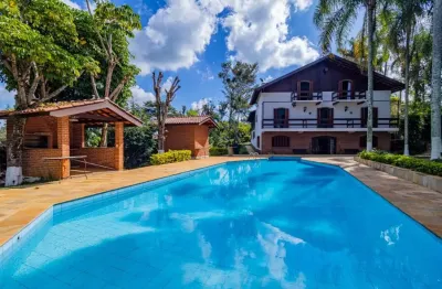 Casa de condomínio à venda | 9.000 m² | 7 suítes | 20 vagas em serra negra/sp!