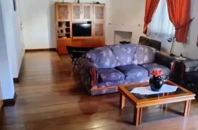 Apartamento à venda | 138 m² | 3 dormitórios | 1 suíte | 3 vagas na vila bastos!