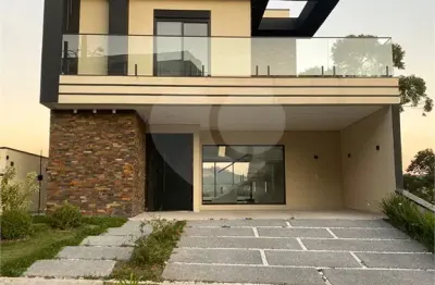 Casa de condomínio à venda | 3 suítes | piscina | 4 vagas em mogi das cruzes!