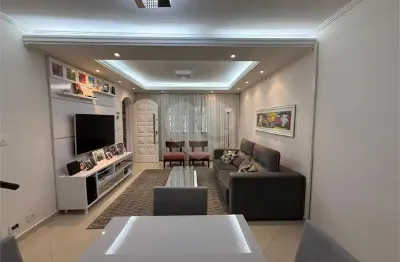 Sobrado à venda | 150 m² | 3 dormitórios (1 suíte) | 2 vagas no jaçanã!