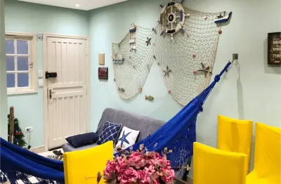 Casa de Condomínio à Venda mobiliada | 50 m² | 2 dormitórios | 1 vaga | Jd. Imperador, Praia Grande!