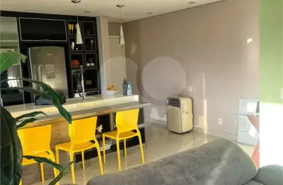 Apartamento à venda com 3 quartos na vila guilherme