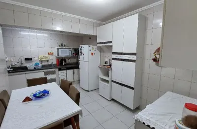 Casa térrea com 02 dormitórios 01 vaga e quintal - jaçanã/sp