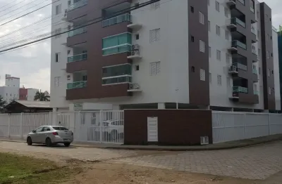 Apartamento exclusivo na praia das toninhas – conforto e sofisticação a poucos passos do mar!